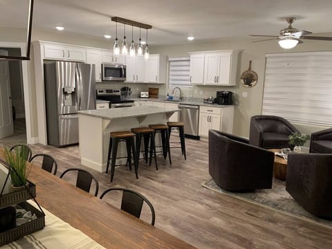 Spacious Kitchen and Bar