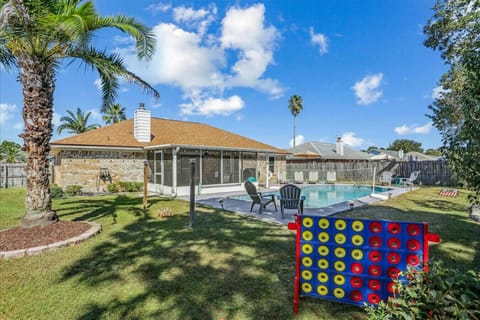 Private Pool Home /Yard Oasis