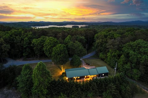 We are ideally located...5 minutes to the lake and 7 minutes to downtown Blue Ridge. With a flat and paved driveway, it's an easy drive in and out!