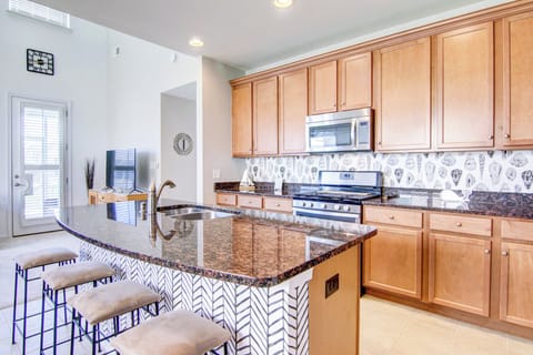 Kitchen | 1st Floor | Ice Maker | Dishware & Flatware | Cooking Basics