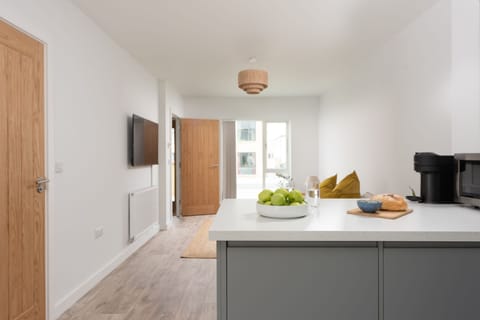 Kitchen counterspace - Towans Retreat