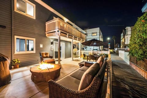 Catch the ocean Breeze from the comfort of your patio complete with a fire pit.