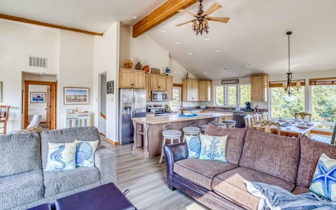 Living area with a cool vibe