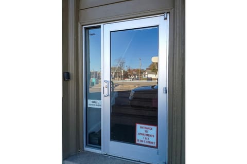 Exterior building door