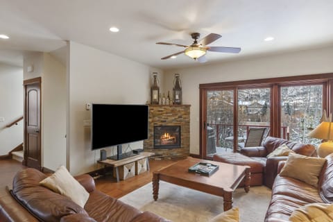 Living Room with gas fireplace