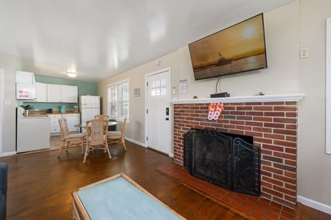 Welcome to The Beach House on 9th #2