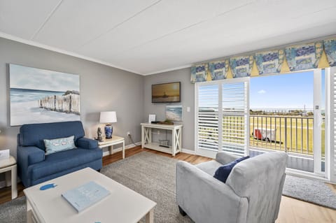 Welcome to Assateague House 207!