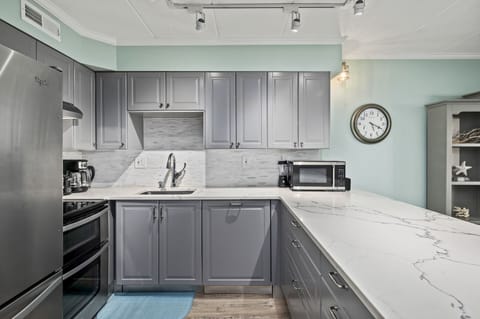 Gorgeous Granite Countertops and Stainless Steel Appliances throughout!