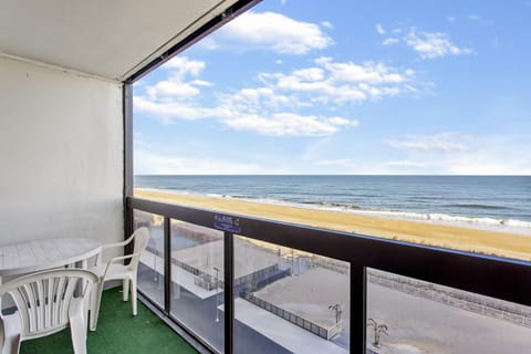 Welcome to Golden Sands 615!