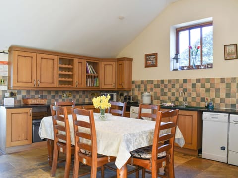 Kitchen/diner | Hunters Lodge, Scruton, near Northallerton