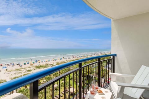 Balcony goals: rosé in hand, salty breeze in your hair, and a front-row seat to the sparkling Atlantic. Your slice of oceanfront paradise is just a booking away.