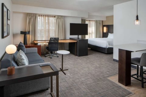 Unwind in a bright studio suite with space to spread out.