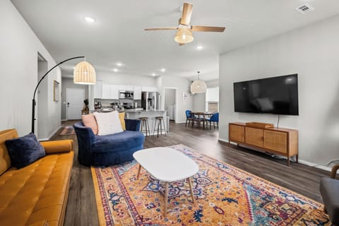 Open concept kitchen. living, and dining!