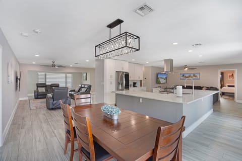 Nice big open floor plan!