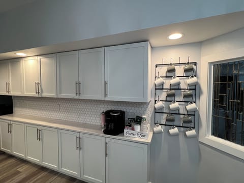 We provide a K-Duo® Single Serve & Carafe Coffee Maker/electric tea kettle, etc.