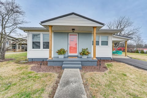 Cave City Vacation Rental | 3BR | 2BA | 1,250 Sq Ft | Steps Required to Enter