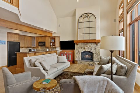 Living Room with Vaulted Ceilings