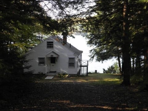 view of the front of the home