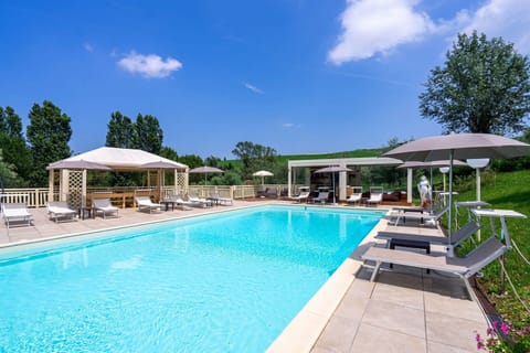 Building Exterior, Outdoor, Pool