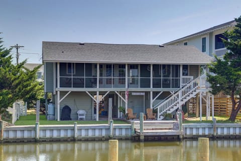 Back Exterior Canal Front