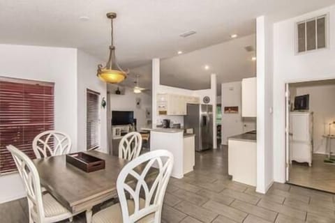 f133c43c-30c4-483d-9987-afce82b5ff27