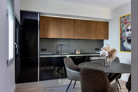 Overview Kitchen and Dining area