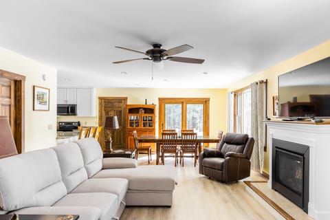 Living room with doors to the veranda