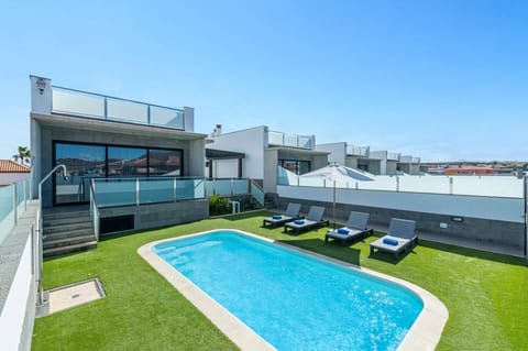 Villa Lola image