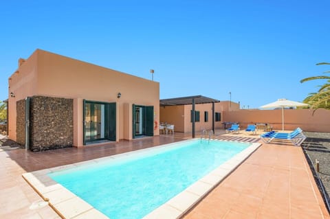 Villa Palm View image
