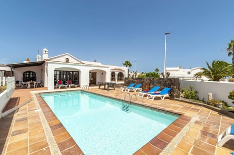 Villa Nikki image