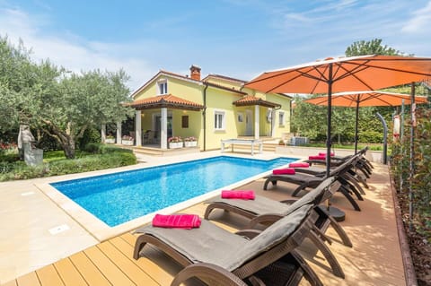 Villa Ladonja image