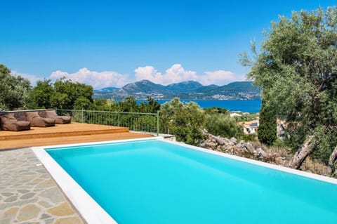 Villa Loulou image