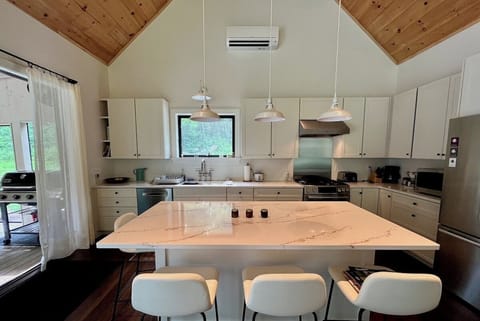 Kitchen with island seating