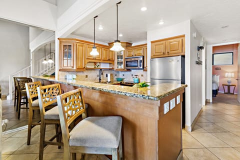 Bar seating for three