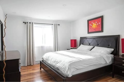 King size bed in master bedroom