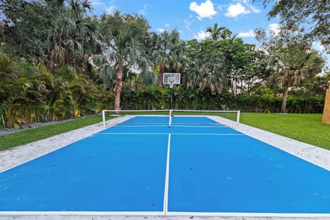 Sport court