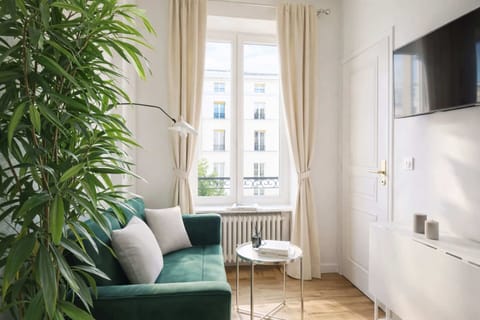 Chic living space with a double sofa, Wi-Fi & Smart TV