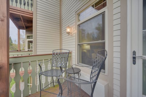 Private Balcony | Bistro Seating | Lake Views