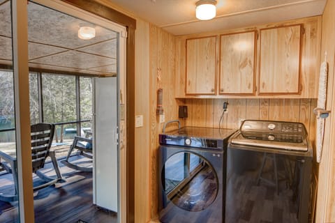 washer/dryer on site with soap