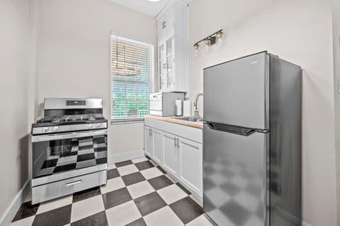 Stove and refrigerator