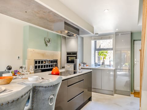Kitchen area | Squirrel Cottage, Glossop