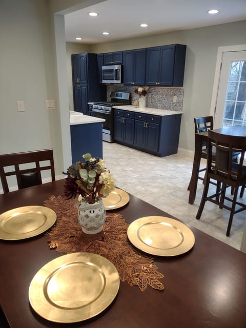 There's plenty of seating for you and your group to eat together.