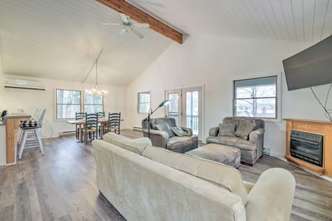 Walloon Lake Vacation Rental | 3BR | 2BA | Step-Free Entry | 1,232 Sq Ft