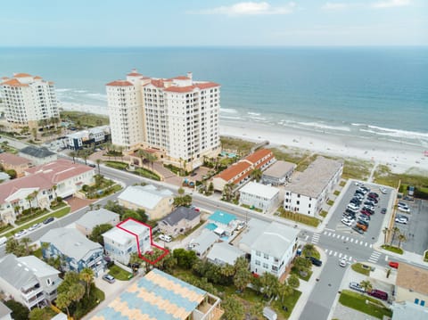 Steps to the beach, restaurants and shops.