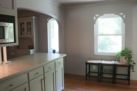 Kitchen view- looking toward breakfast nook