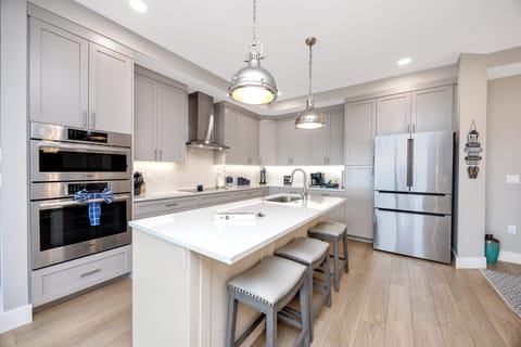 Kitchen With Plenty of Cabinets for Storage
