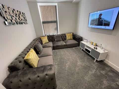 Living Room / Lounge