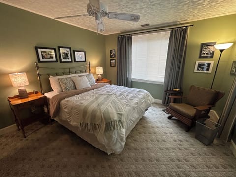 Bedroom #2 with queen bed