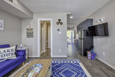 Roku TV! Watch all your favorite shows when taking a break from the lake!