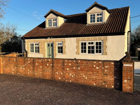 The Lodge main entrance from private paved close